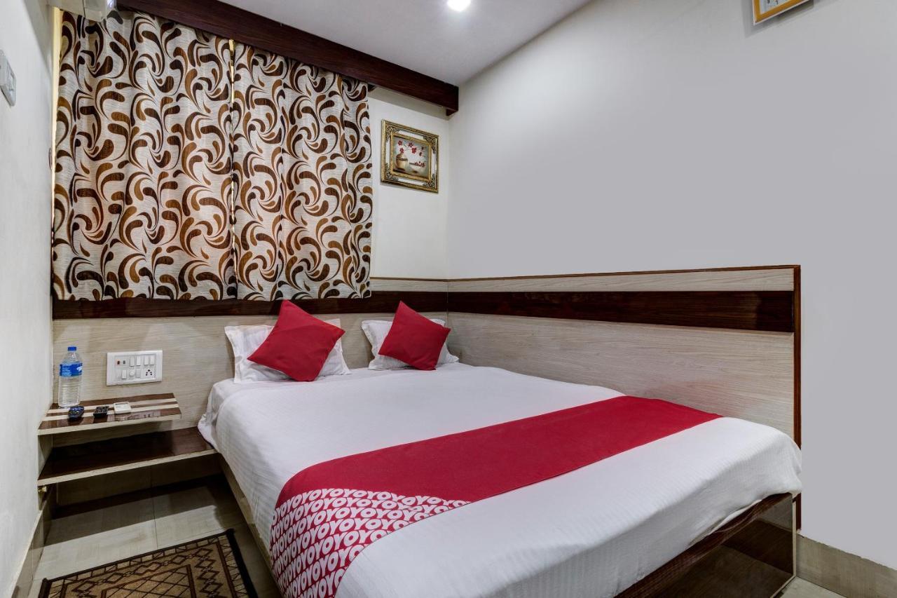 Oyo Hotel Satguru Джамшедпур Экстерьер фото